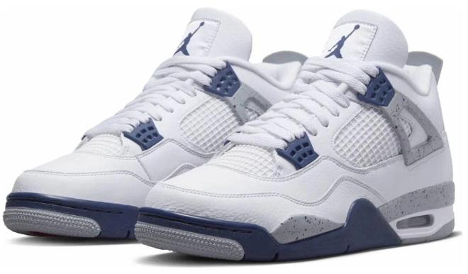 Air Jordan 4 Retro “Midnight Navy”