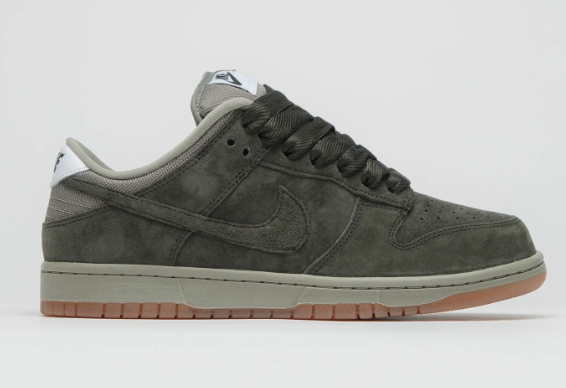 Nike SB Dunk Low Pro B 'Sequoia' – Olive Green & Gum